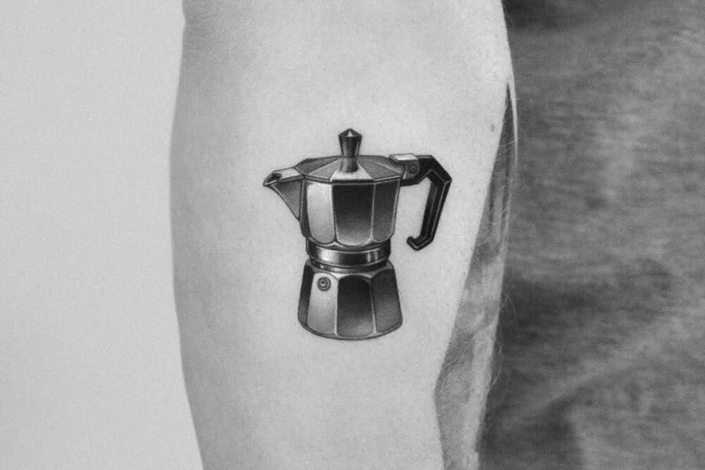 Microrealism moka express tattoo by Piotr Indulski @piotrindulski