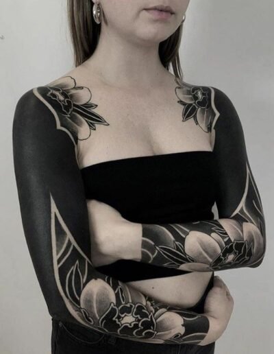 Blackout-floral sleeves by @horiokami, Vicenza, Italy