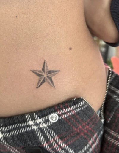 Delicate nautical star tattoo (artist unknown) via Pinterest