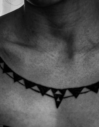 Hawaiian kakau (neck) by Sulu'ape Mālama o Mataitoa Keone Nunes @suluape_keone