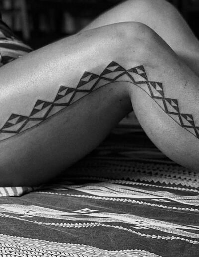Hawaiian tattooing (kākau): Hawaiian tattoo by Kamaliʻikūpono Hanohano @pokikane