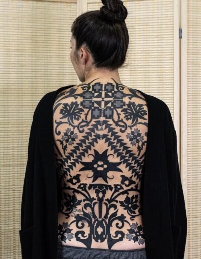 Ornamental back piece by Ulises Gonzalez @ulises_indio
