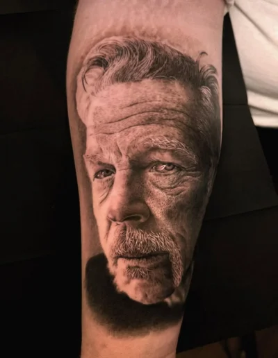 Realistic tattoo by Romulo Souza @romulotatts