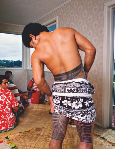 Seoseo Tuigamala tattooed by Su‘a Tavui Pasina Iosefo Ah Ken, photographed by Mark Adams (1982)