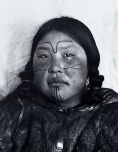 Tattooed Aivillik woman, Igluirmuit, Southampton Island, Hudson Bay
